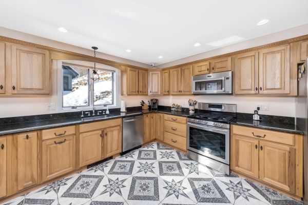 Custom Cabinet Making in Canyon Lake