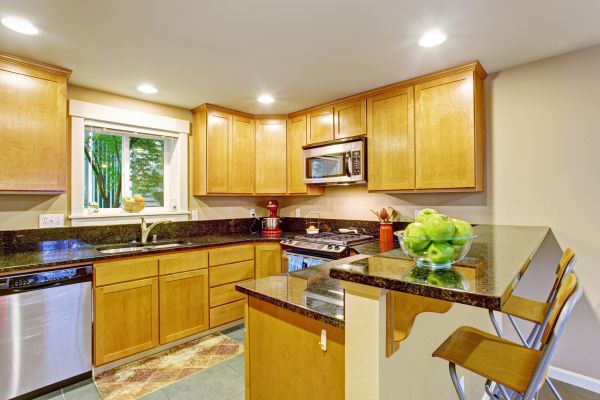Maple Kitchen Cabinet Service in Canyon Lake